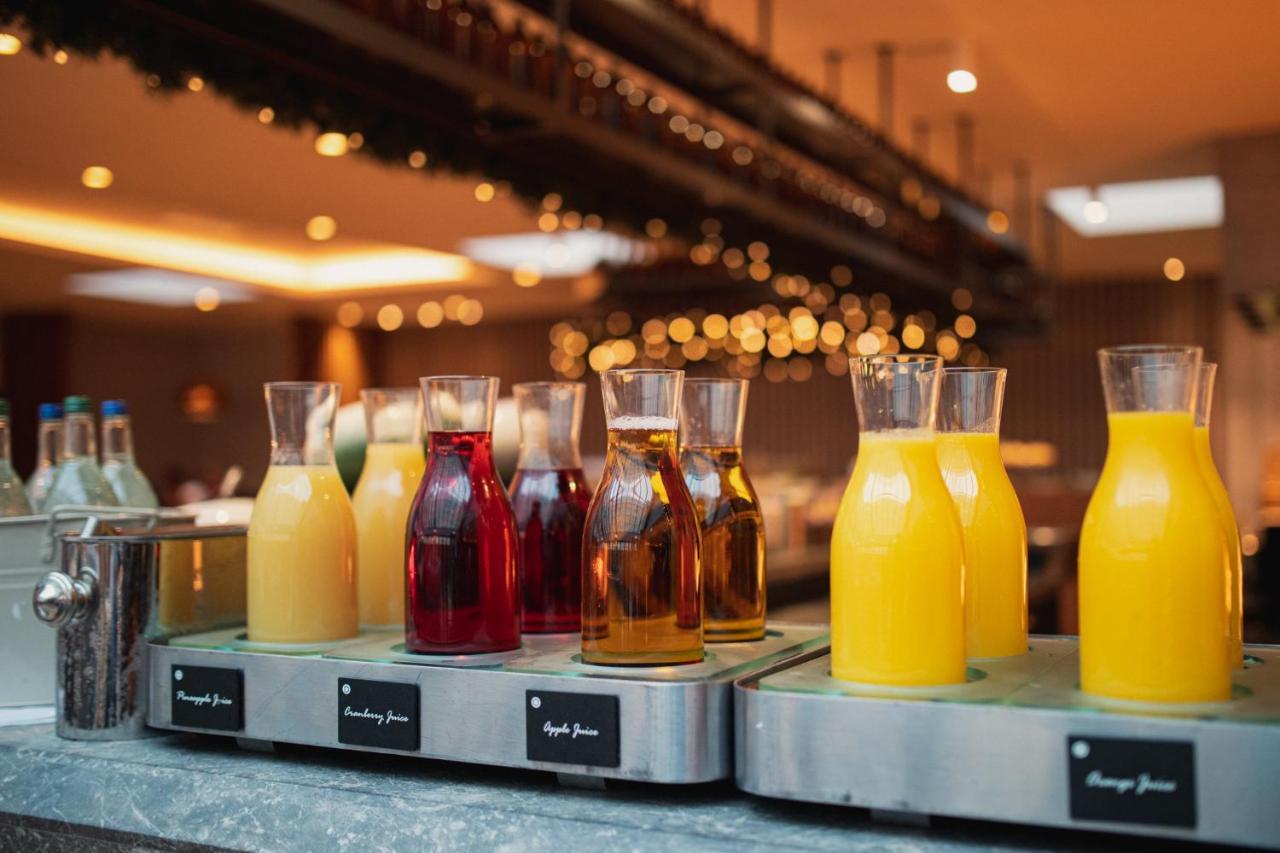 Crowne Plaza Gerrards Cross By Ihg Hotel Beaconsfield Bagian luar foto