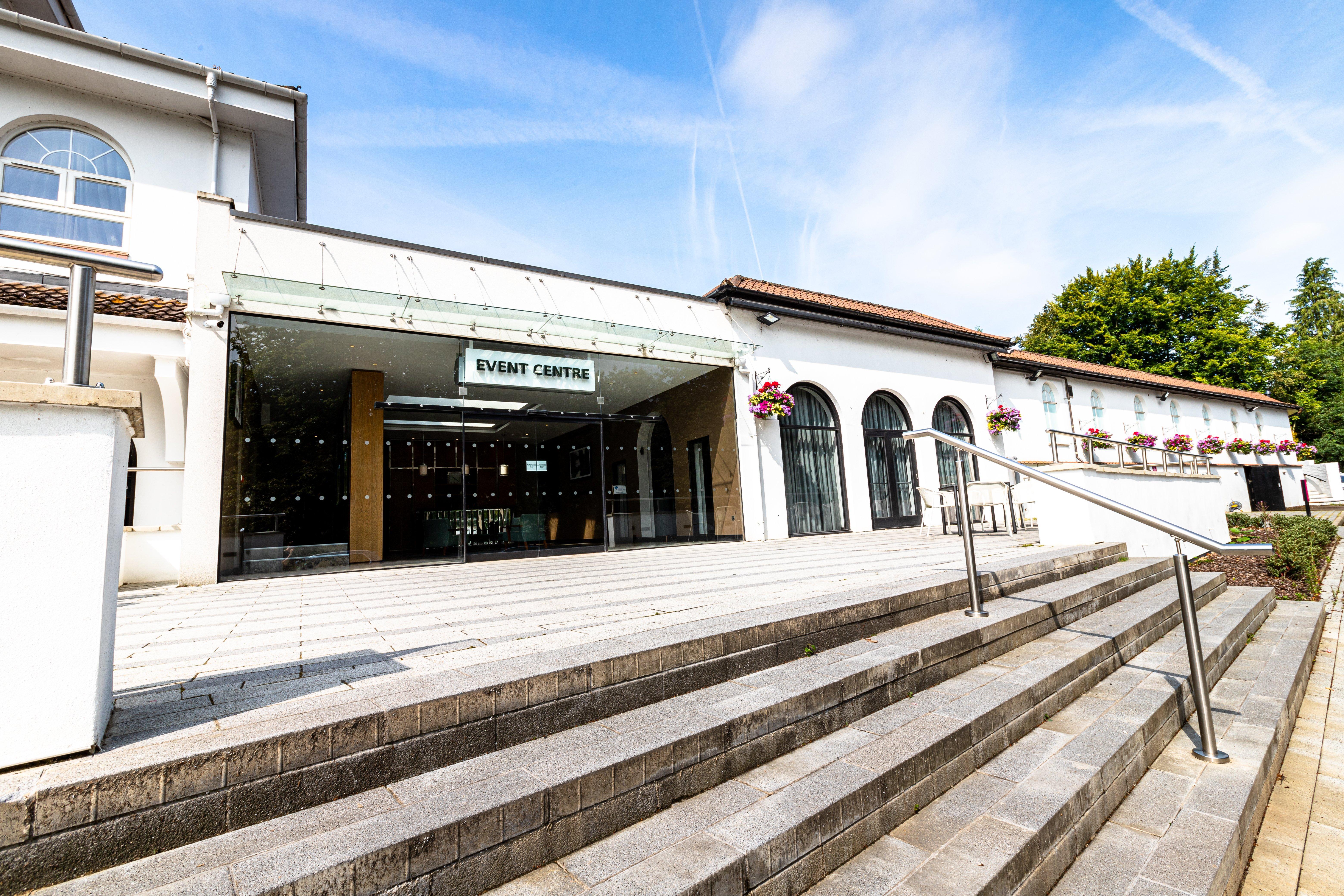 Crowne Plaza Gerrards Cross By Ihg Hotel Beaconsfield Bagian luar foto