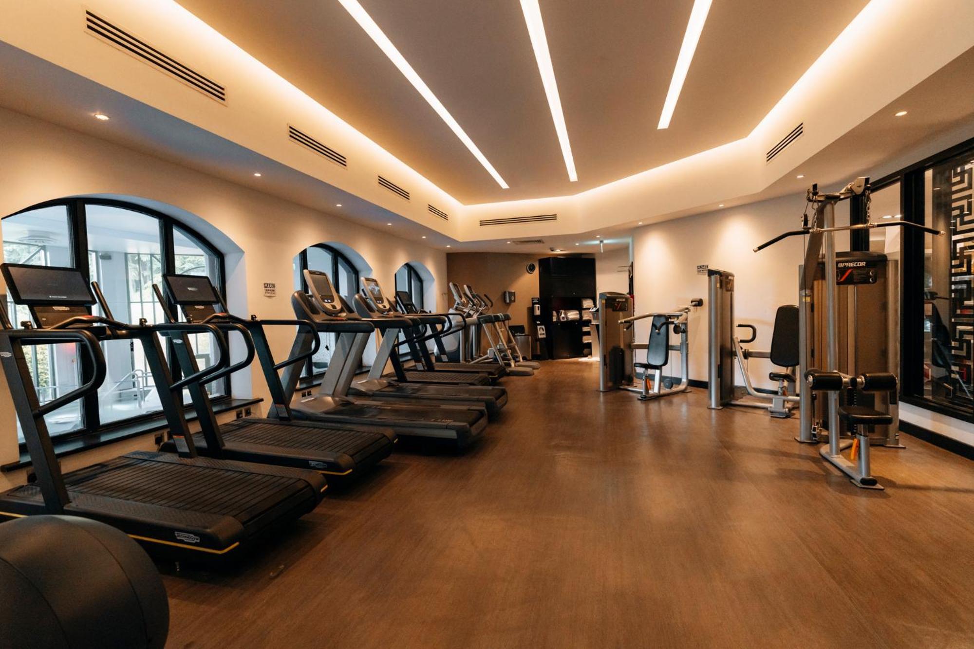 Crowne Plaza Gerrards Cross By Ihg Hotel Beaconsfield Bagian luar foto