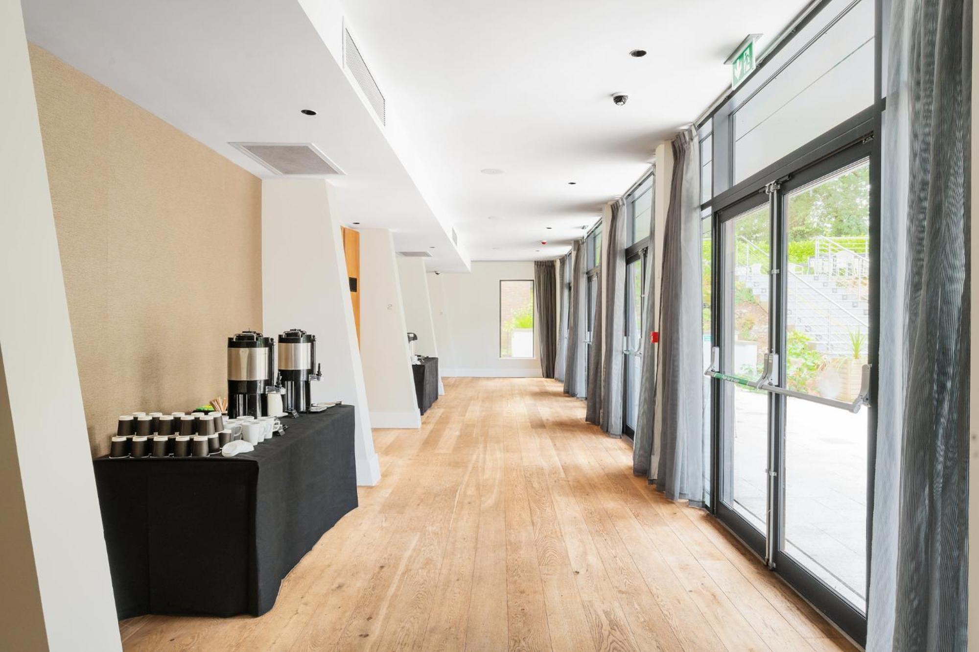 Crowne Plaza Gerrards Cross By Ihg Hotel Beaconsfield Bagian luar foto