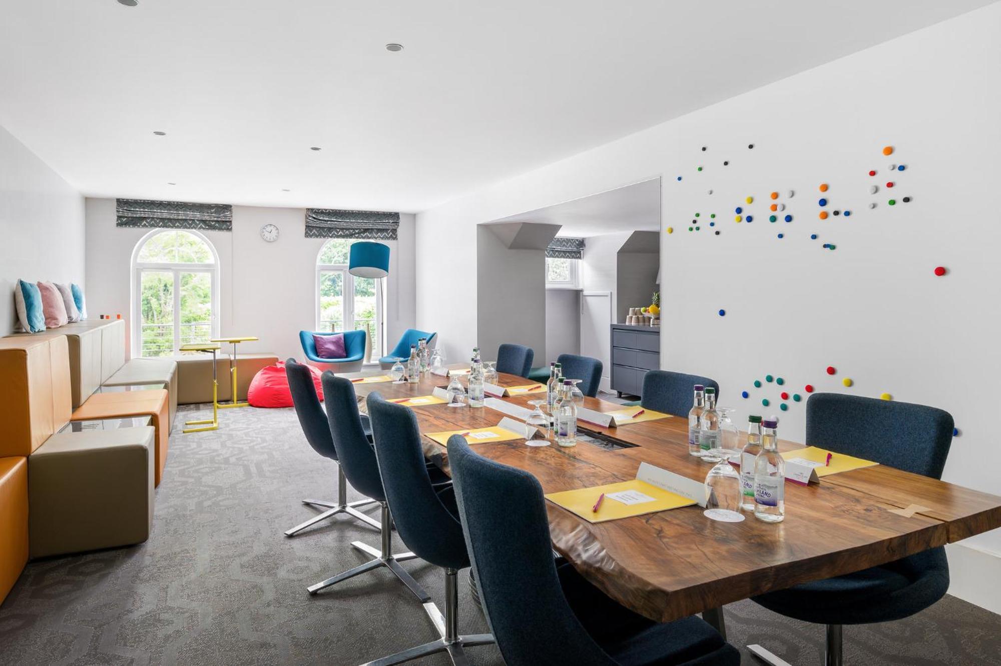 Crowne Plaza Gerrards Cross By Ihg Hotel Beaconsfield Bagian luar foto